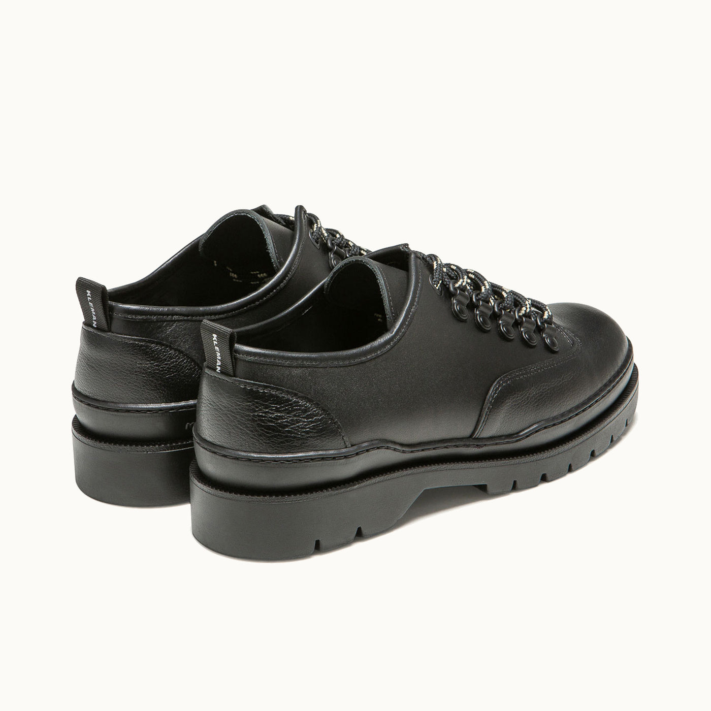 BLACK CG MAIL
