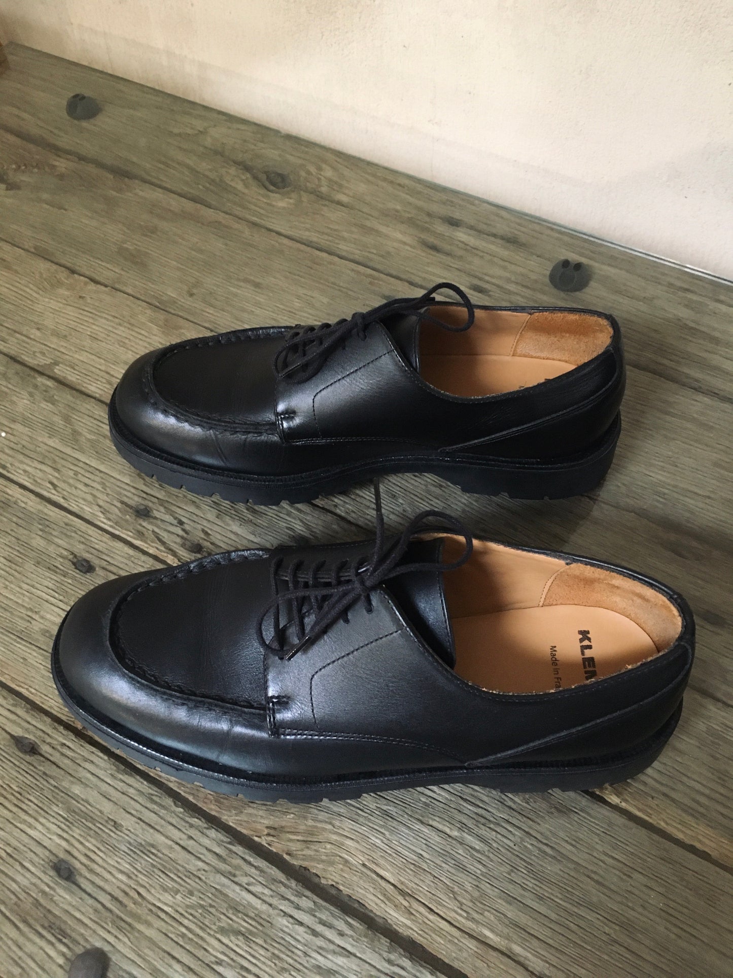 Derbies noires