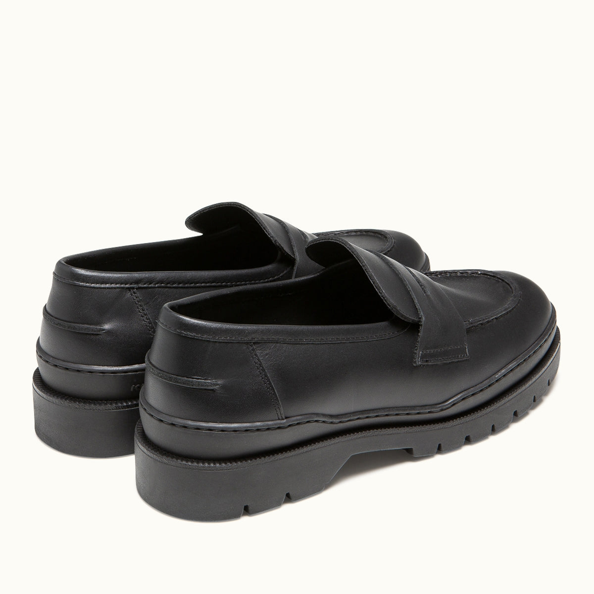 ACCORE Black