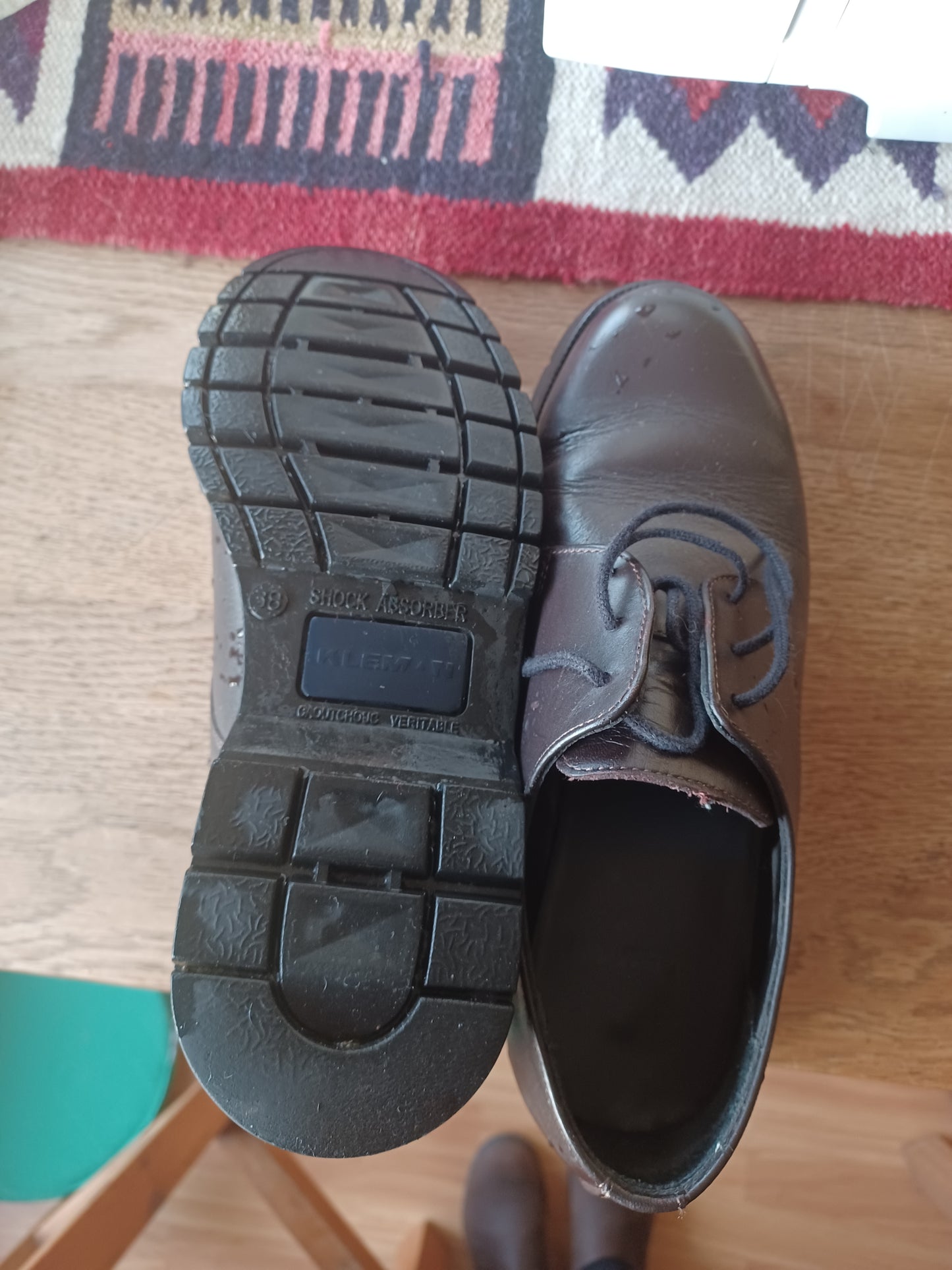 Brown derbies