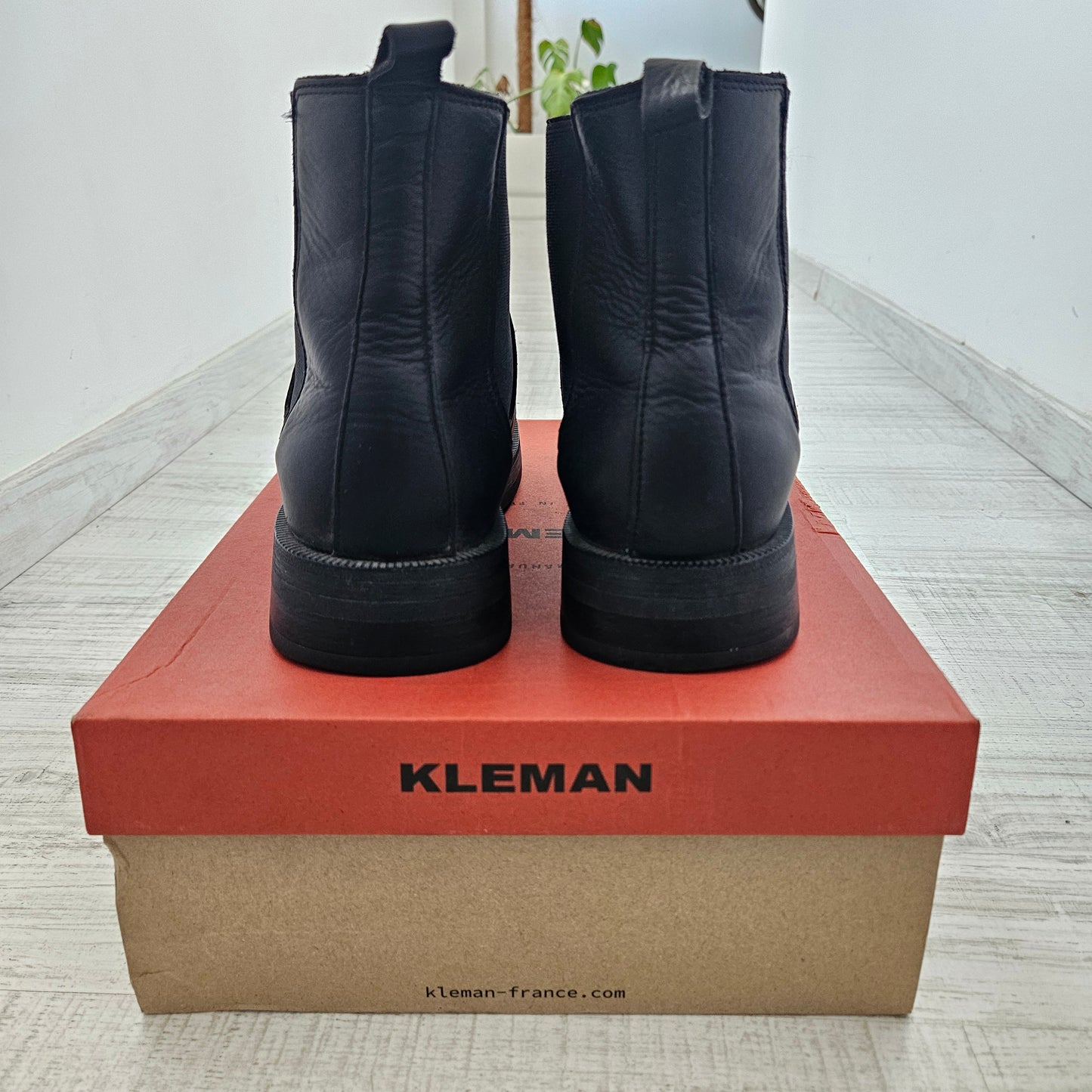 KLEMAN ESCOUADE