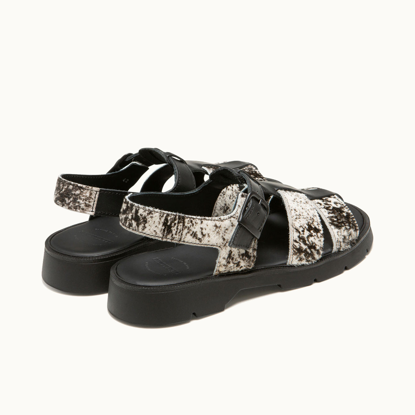 HC BALLAST BLACK+WHITE